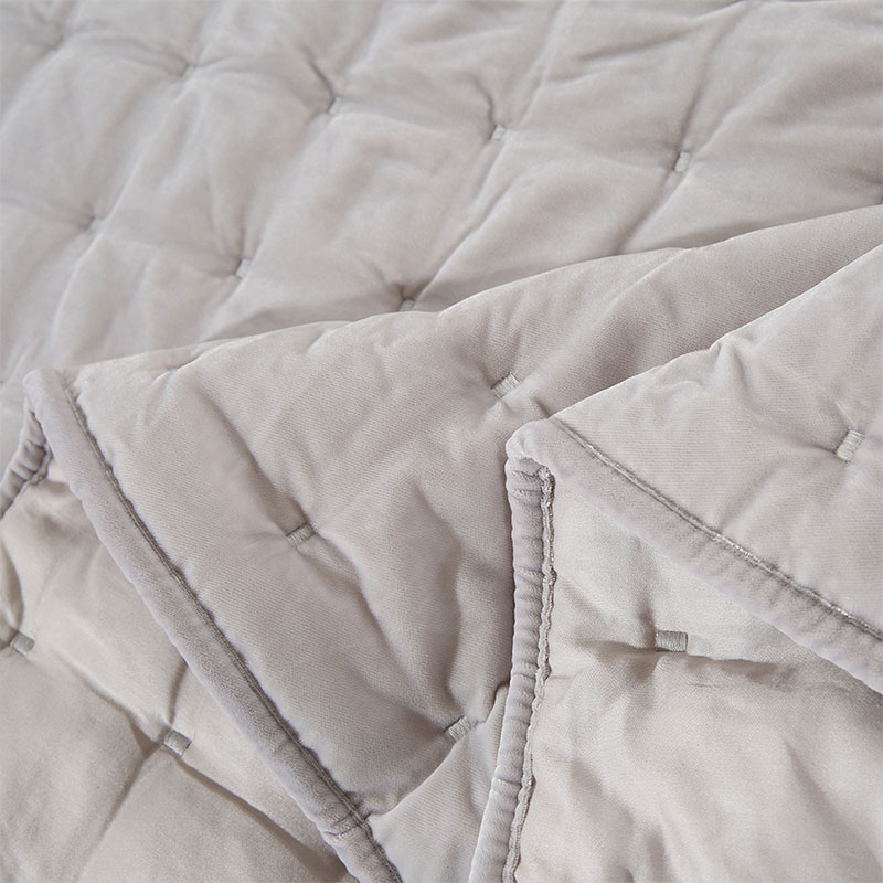 crystal fur embroidery quilt set